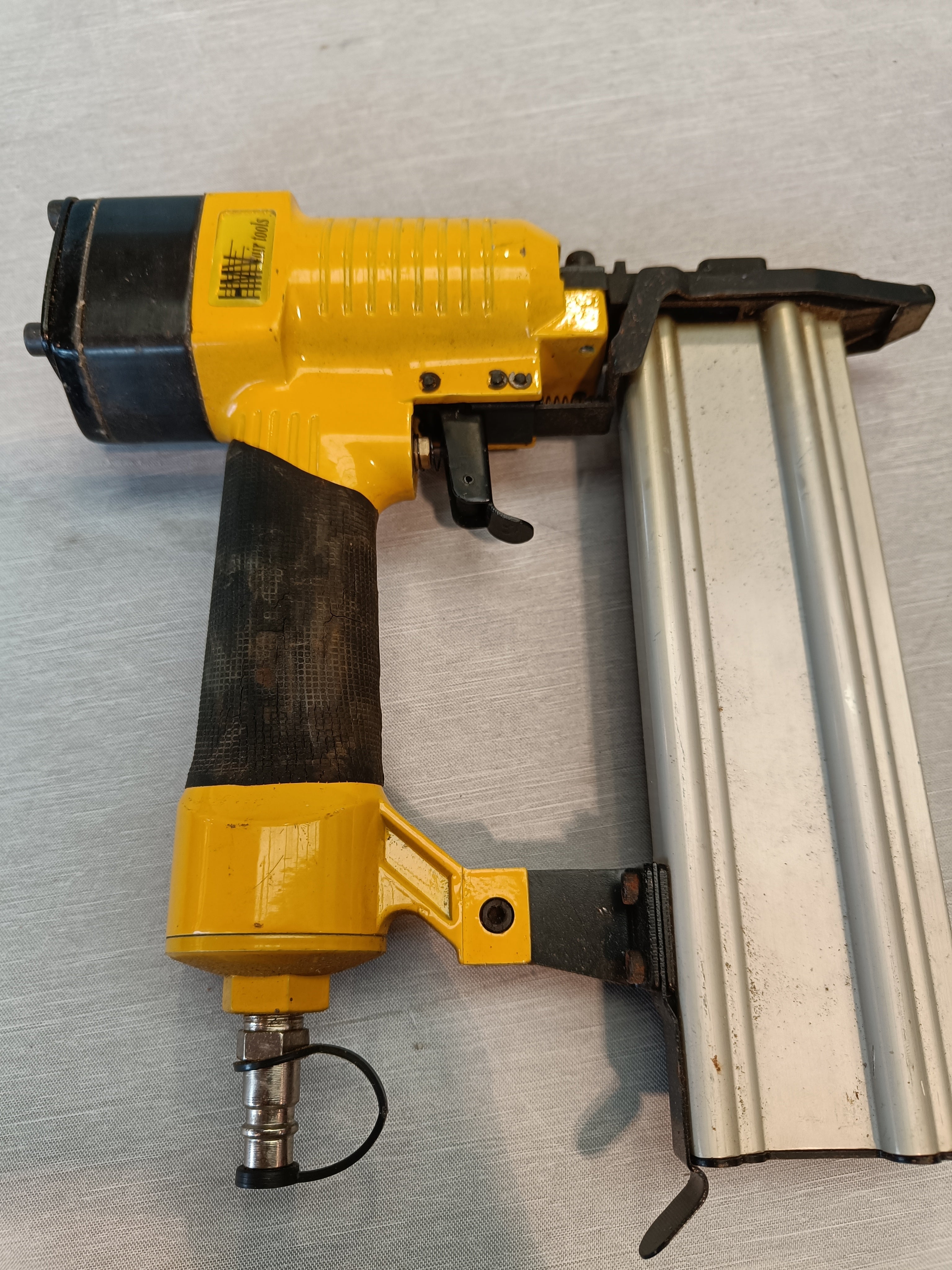 HMV 69350 sømpistol